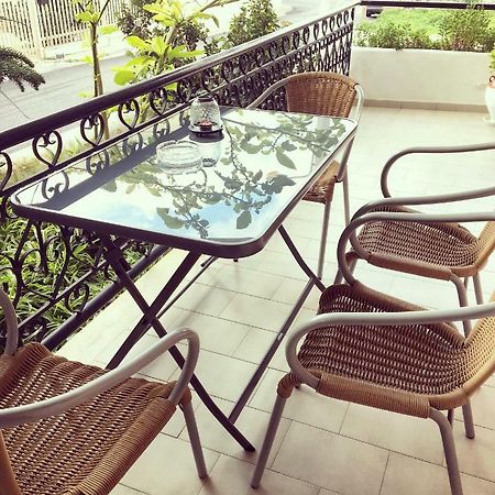 Evripides Vintage Airport Apartment Spáta Екстериор снимка