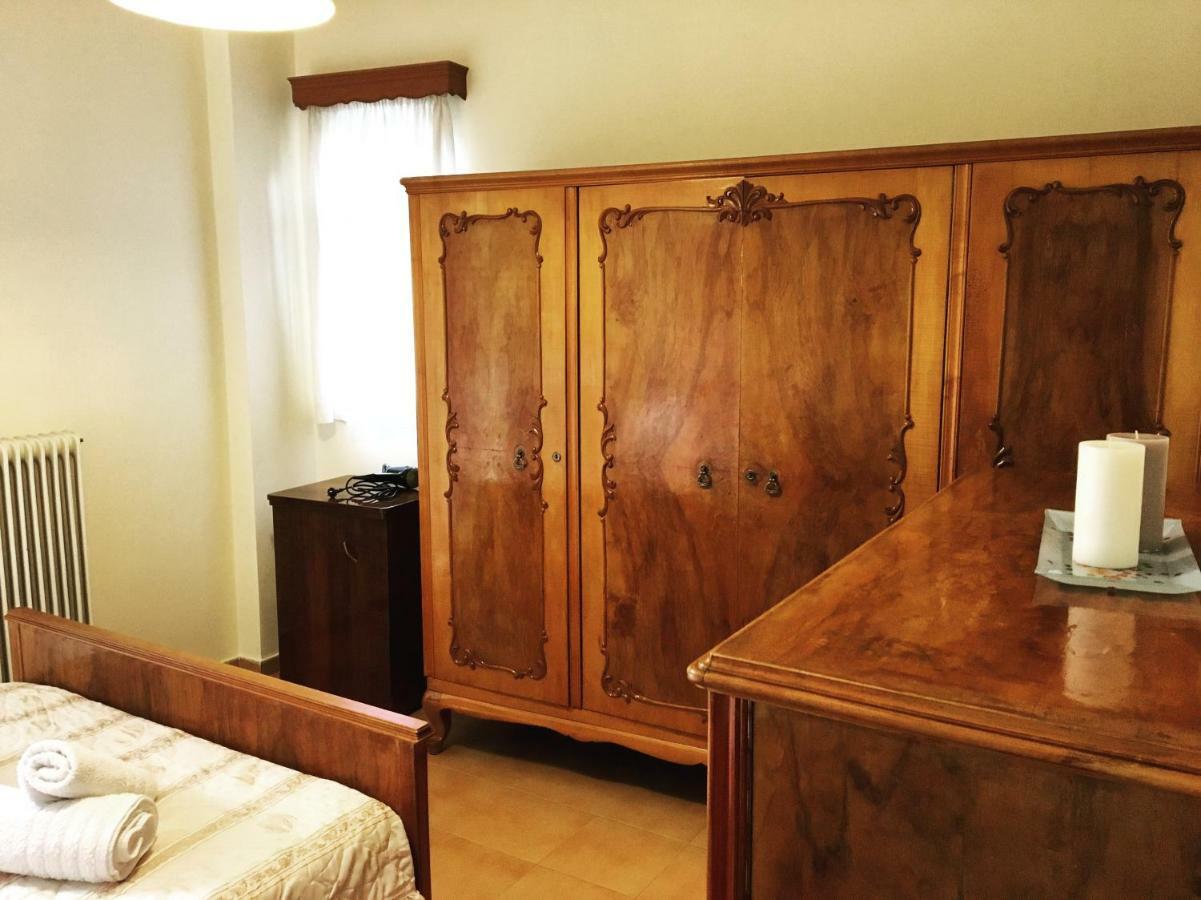 Evripides Vintage Airport Apartment Spáta Екстериор снимка